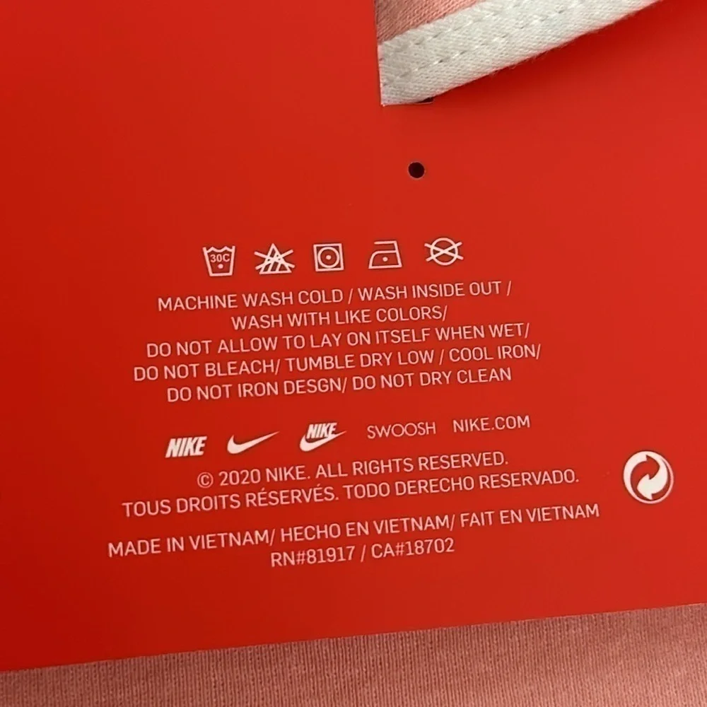 Nike pink white